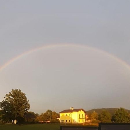 Ferienwohnung Laendlich Und In Seenaehe Schörfling Exterior foto